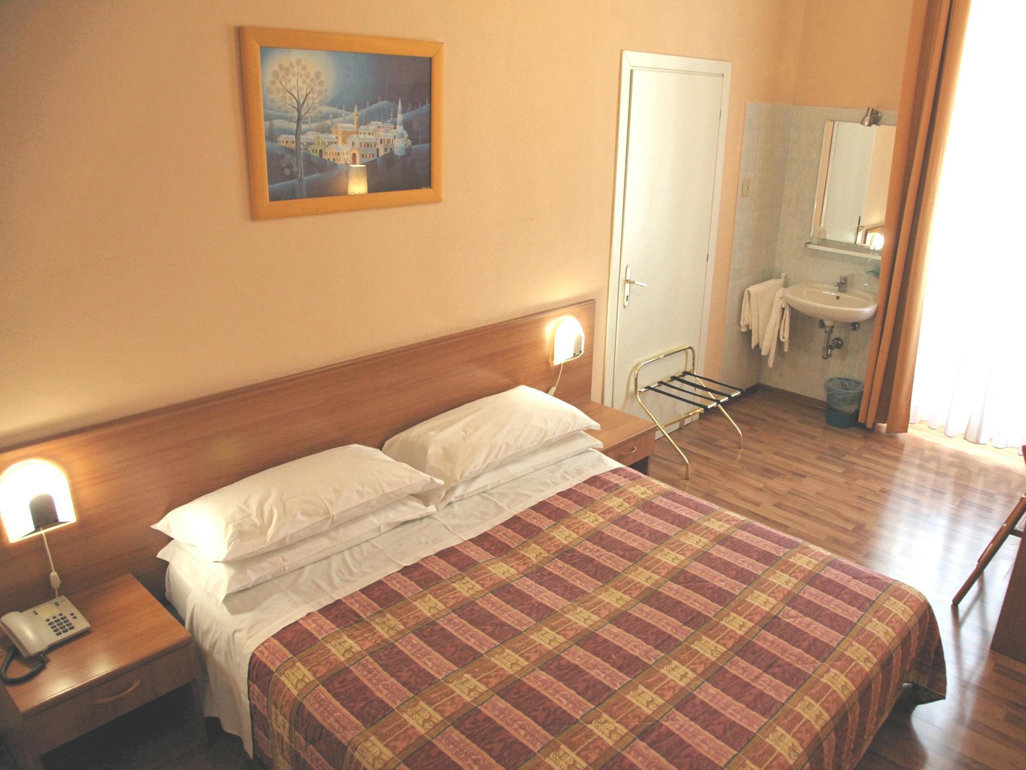 Nuovo Albergo Centro Trieste Dış mekan fotoğraf