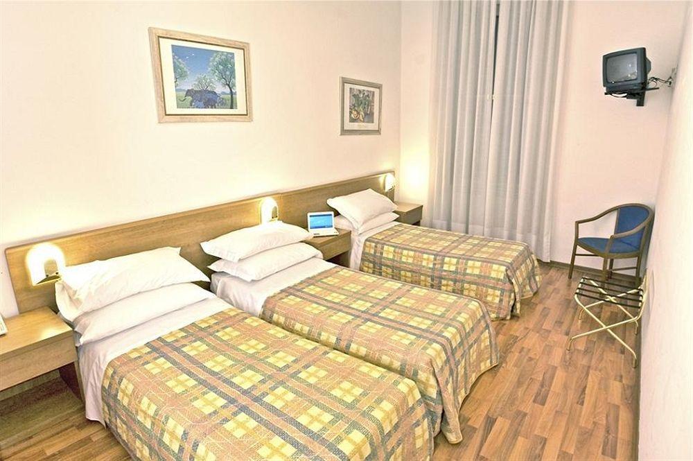 Nuovo Albergo Centro Trieste Dış mekan fotoğraf