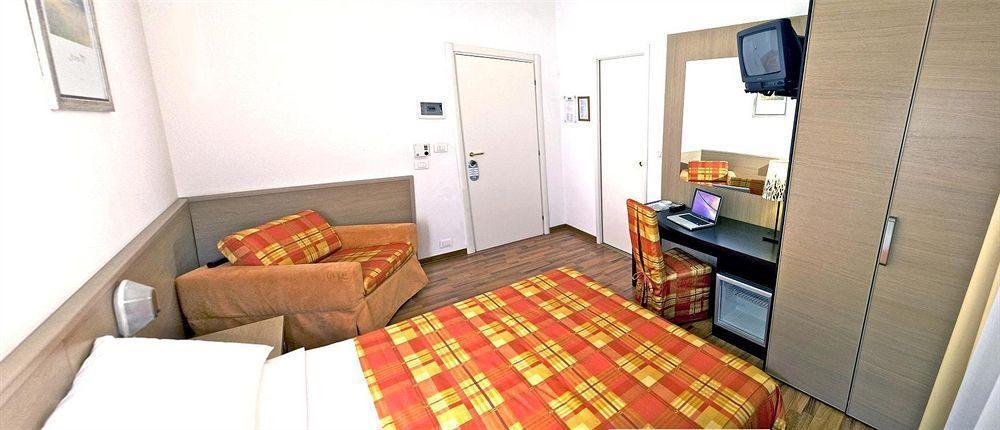 Nuovo Albergo Centro Trieste Dış mekan fotoğraf