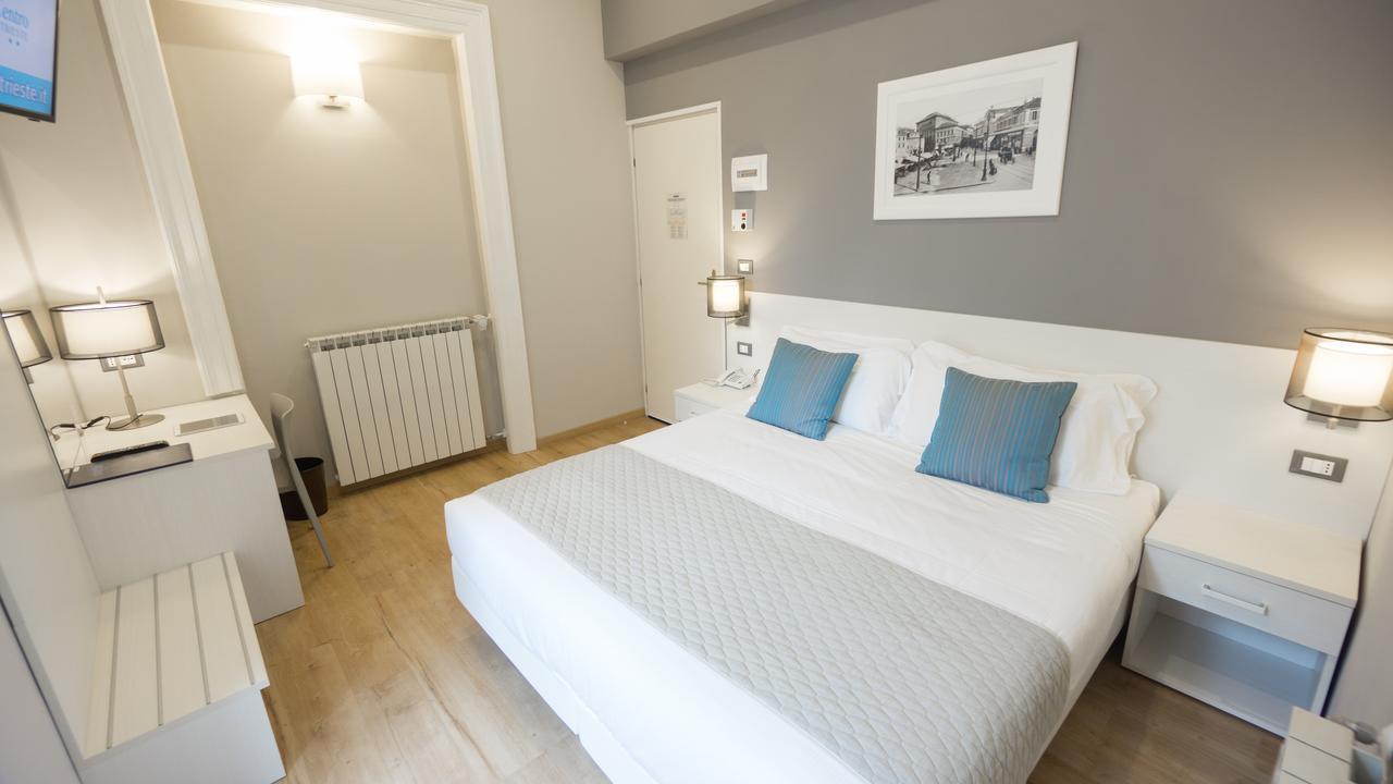 Nuovo Albergo Centro Trieste Dış mekan fotoğraf