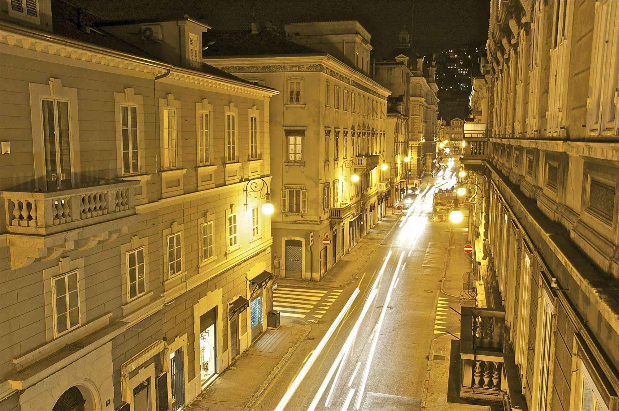 Nuovo Albergo Centro Trieste Dış mekan fotoğraf