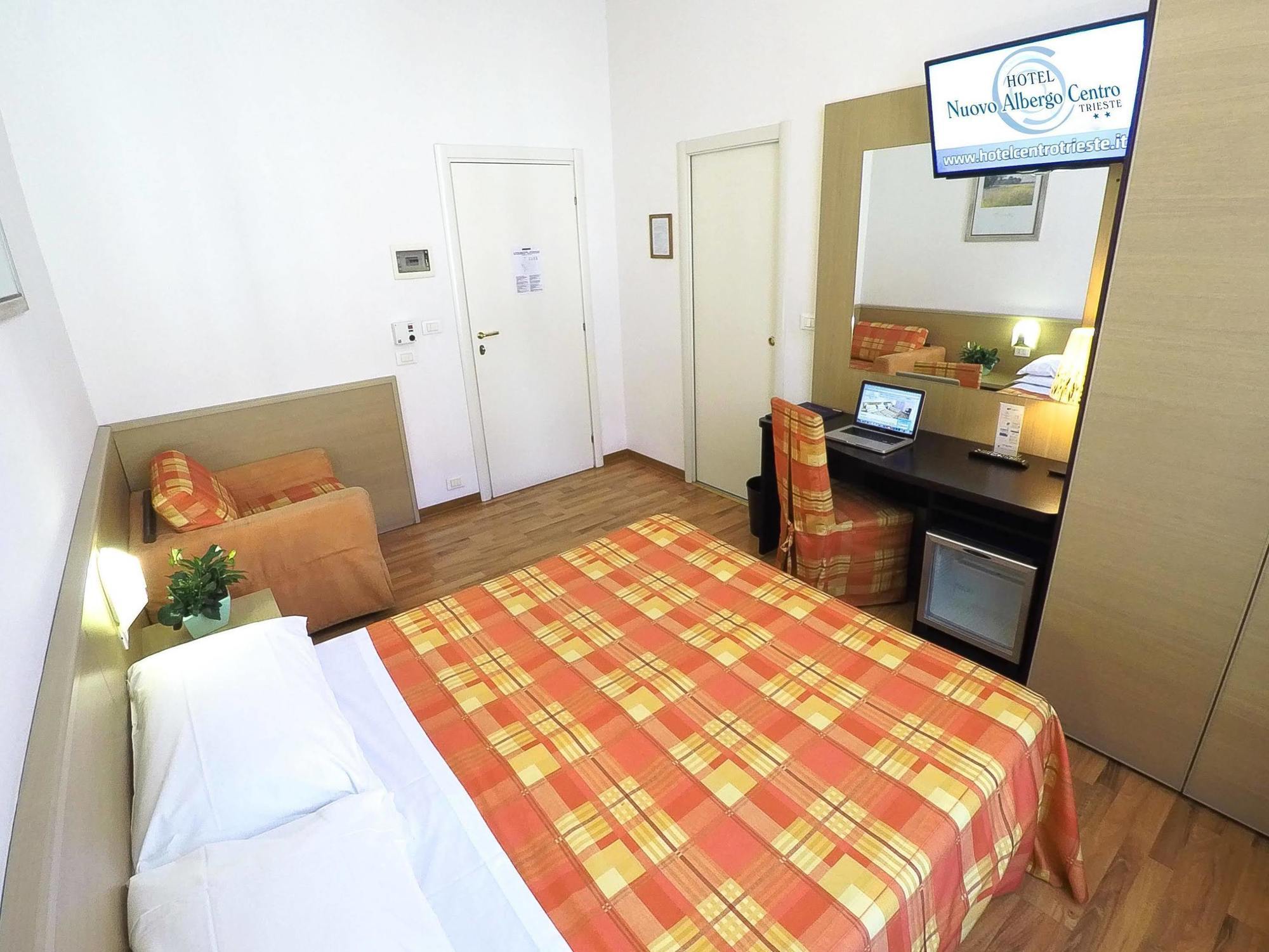 Nuovo Albergo Centro Trieste Dış mekan fotoğraf